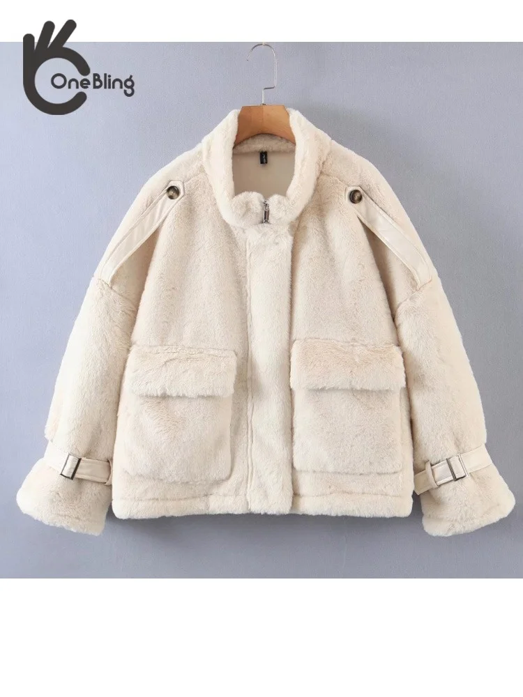 Куртка женская зимняя стеганая с воротником-хомутом и искусственным лисьим