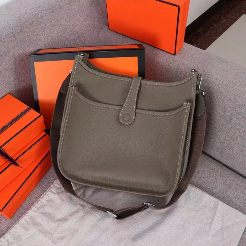 

2021 New Evelyn Perforated Women's Handbag Calfskin Independent Original Designer Top Quality One Shoulder Crossbody Bag