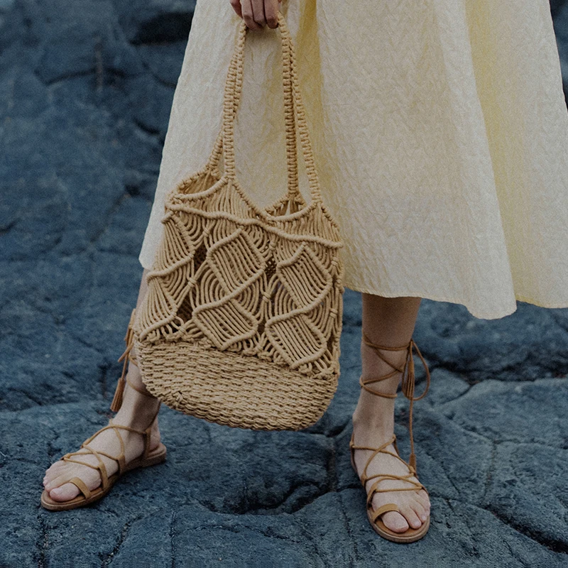 

New Water Pattern Hollow Straw Bag for Women Handmade Tassel Beach Bags Woven Handbags Vacation Shoulder Crossbody Bags Clutch