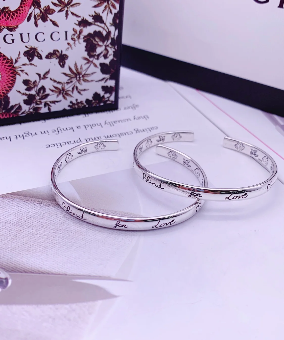

Counter quality!!!silver beind for love ,Bracelets have always been hot