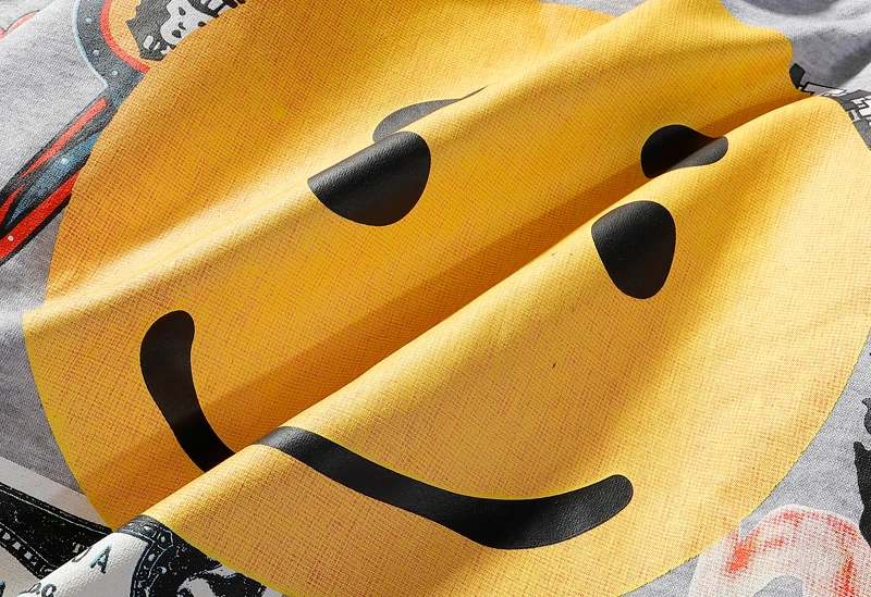 

New Spring Hoodies Kanye Smliey Graffiti Men And Women Sweatshirt Harajuku Xxxtentacion Hip Hop Stranger Things Hoody