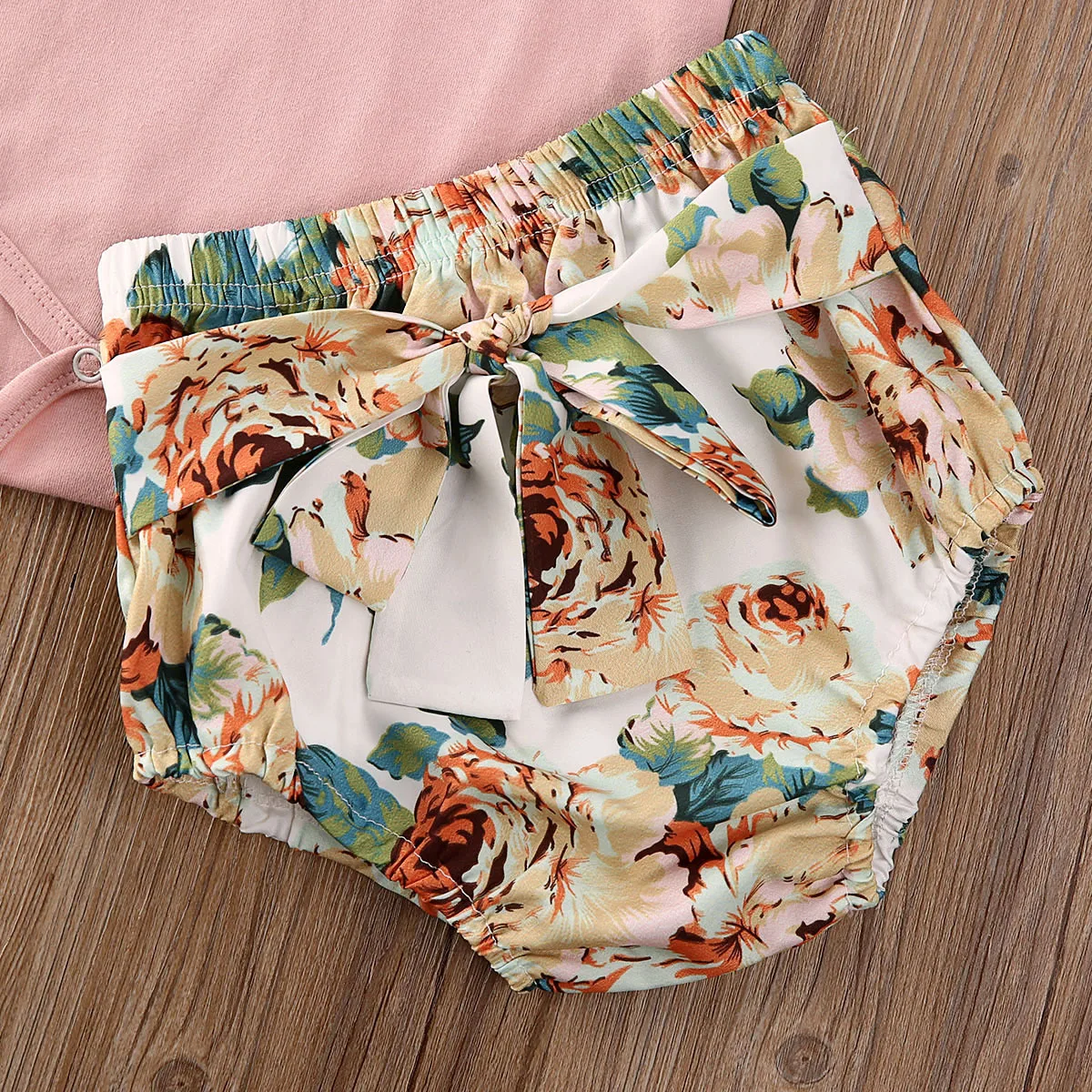

Newborn Infant Baby Girls Clothes Ruffle Sleeve Romper Floral Shorts Outfit 2PCS Summer Cute Baby Girl Clothing Sets 0-24M