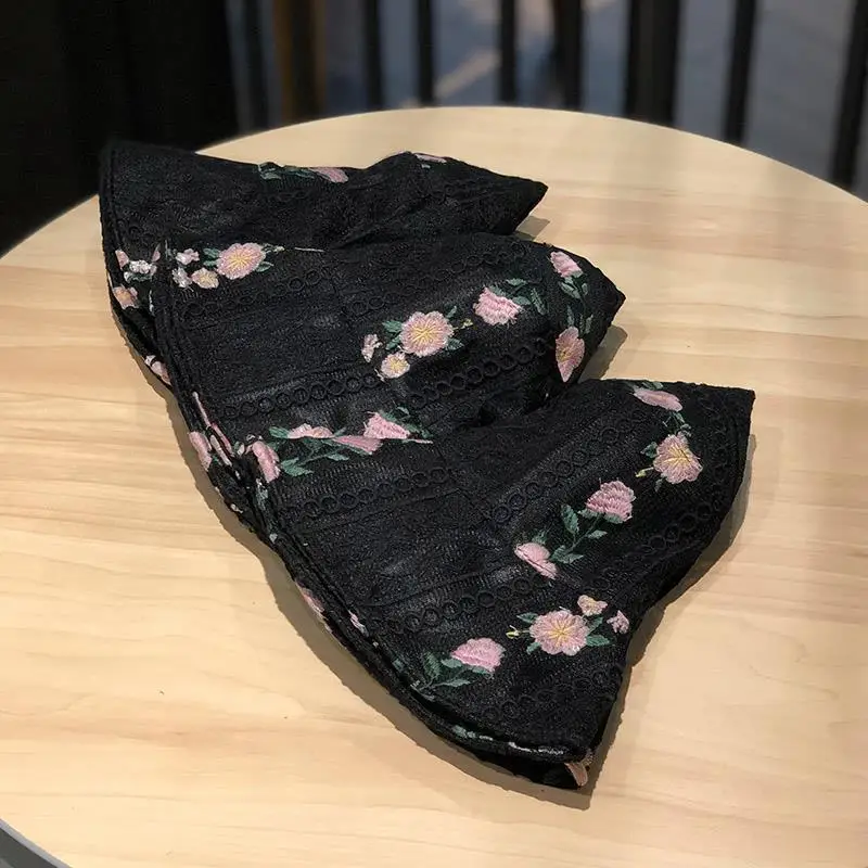 

2021 New Lace Transparent Embroidered Bucket Hat Girl Flower Sun Hat Korean Fisherman Cap Japanese Beach Hat Solid Basin Hat