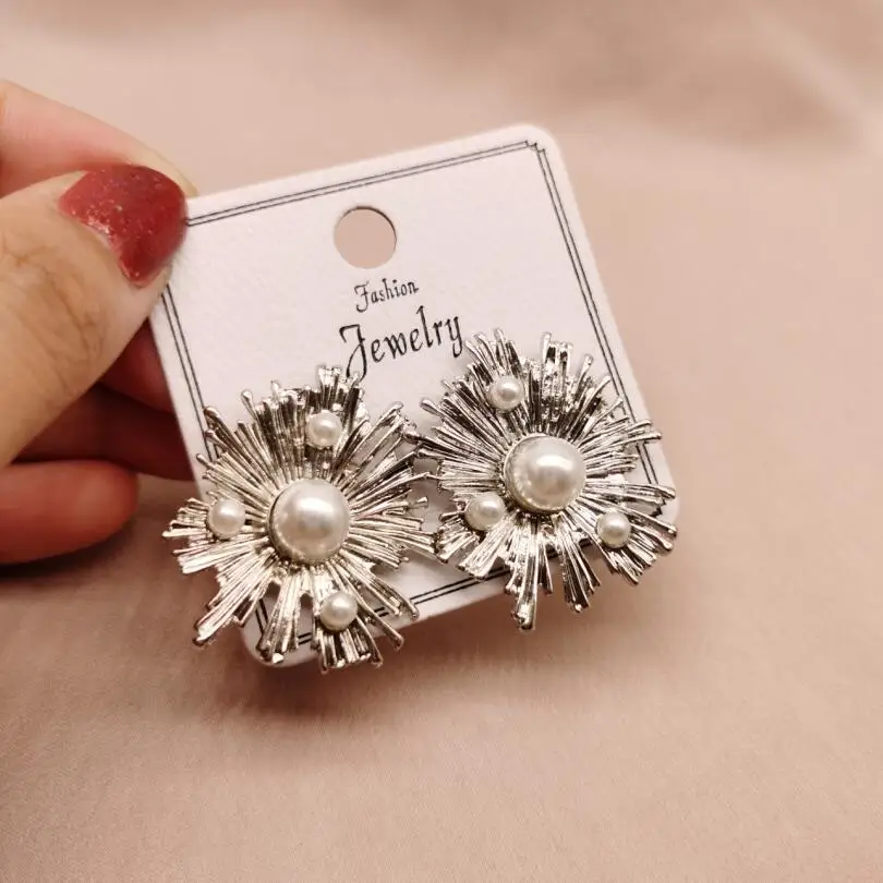 Женские серьги гвоздики с искусственным жемчугом вечерние для отпуска