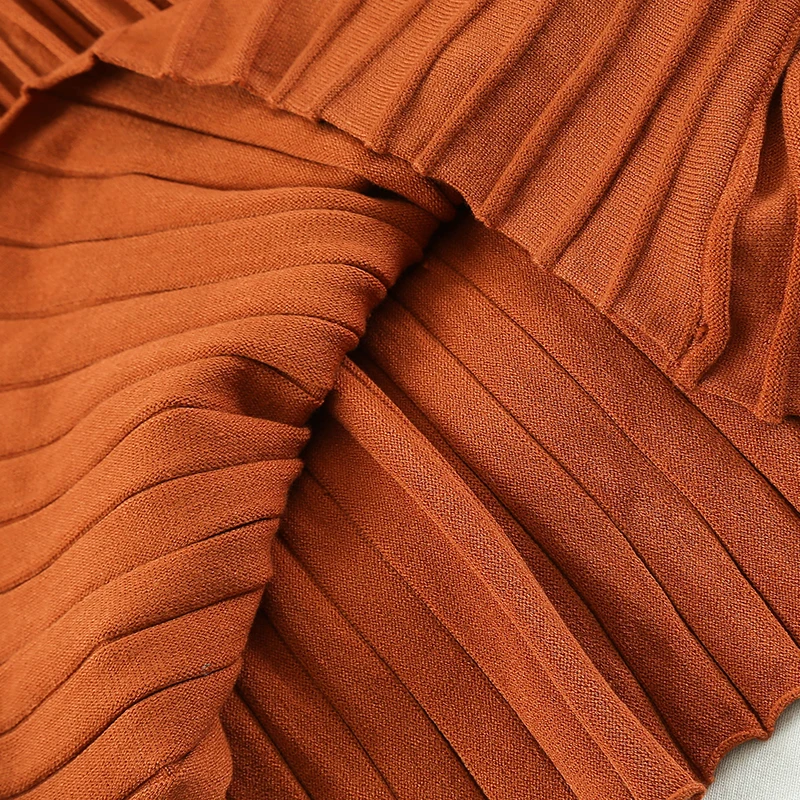 

Simple Korean 2021 Autumn and Winter new round Neck Striped Pleated Short Women's Temperament Color Matching Dress Trend