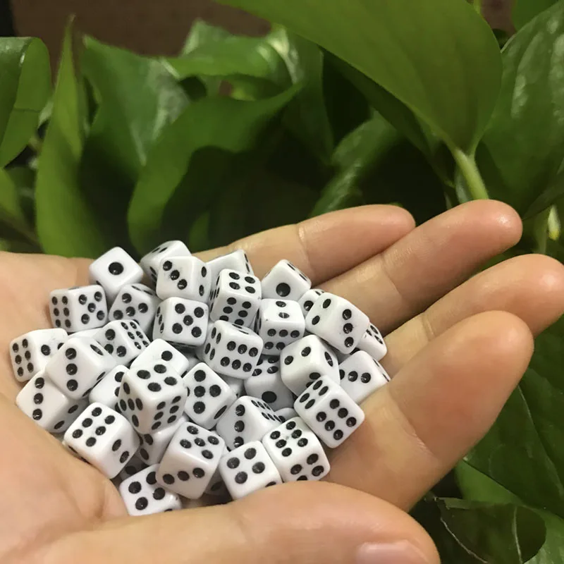 

50 Pcs/set Dices 8mm 6 Sided Dice Round Corner Dices Playing Table Game Entertainment Supplies Decider Birthday Party Board Game