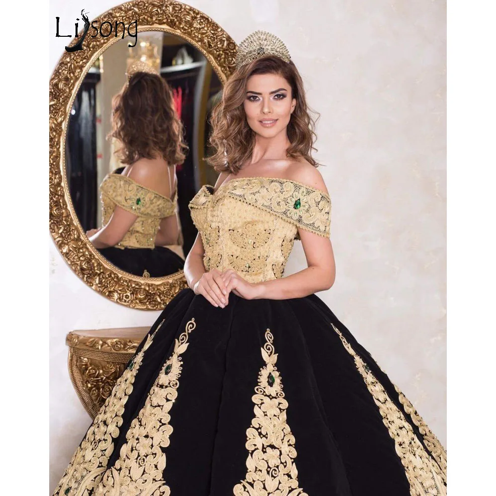 

Modest Traditional Kosovo Evening Dresses Long Applique Party Gowns For Women Velvet Prom Dress Robe de Soirée de Mariage