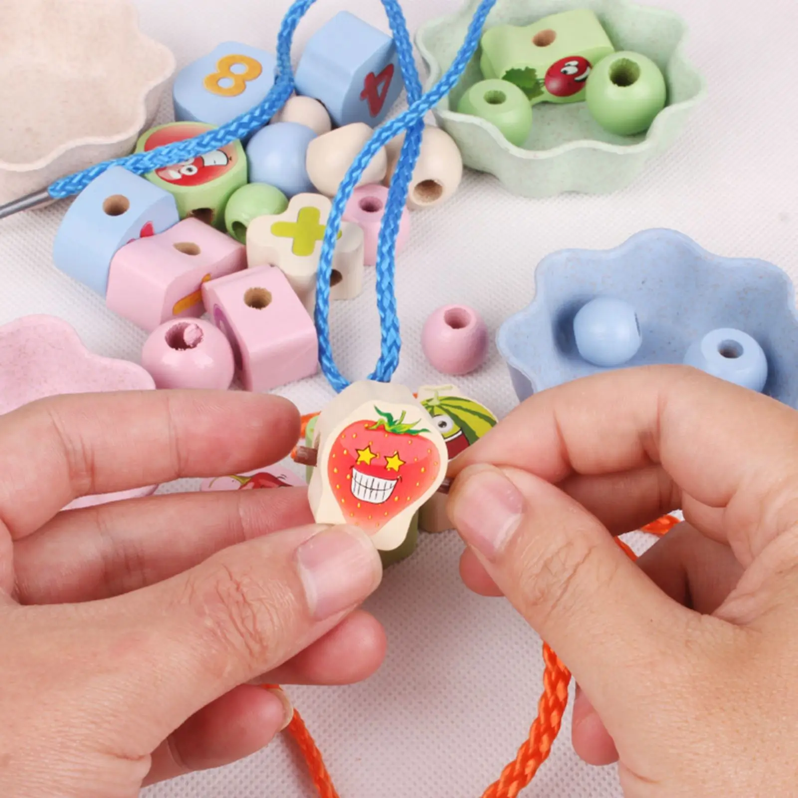 

Learning Clip Chopsticks Threading Game Montessori String Bead Clip Bead Game Toy Boxed Hand Fine Movement Training Wooden Toy