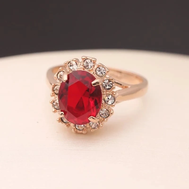 Женское кольцо с красным/зеленым/синим камнем | Украшения и аксессуары