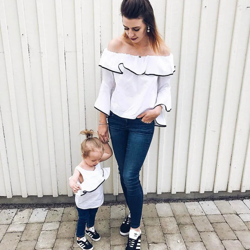

Mother Daughter Tops Family Clothing Fashion Mom And Kids Couple Look Print Family Matching Outfits Children Baby Girls Clothes