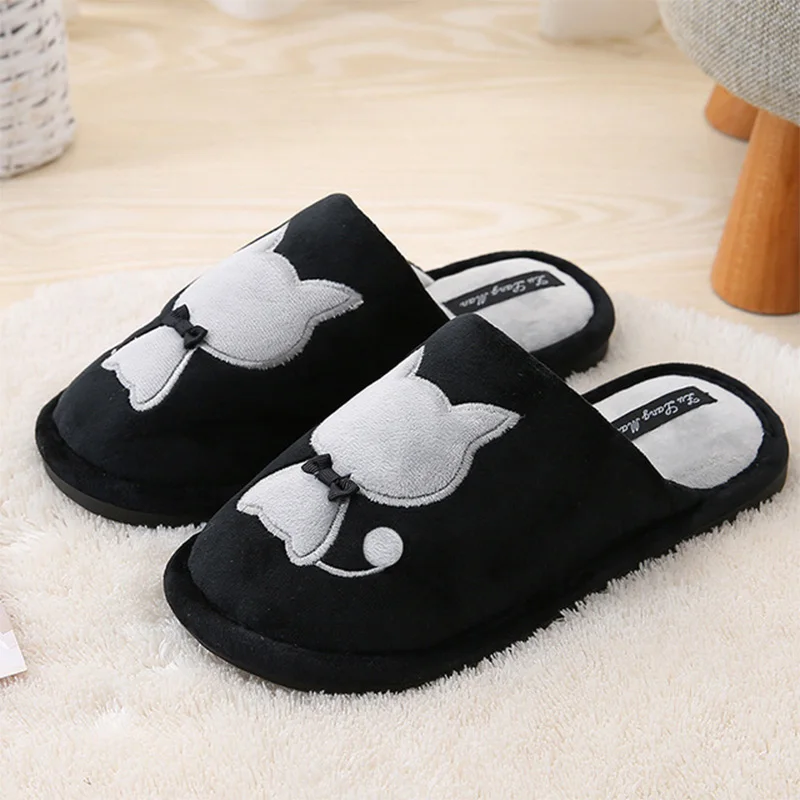 Online Frauen Startseite Flache Katze Hausschuhe Winter Baumwolle Warme Frau Mode Weiche Haus Schuhe Kurze Plüsch Komfort Weibliche Paar Stil Plus Größe