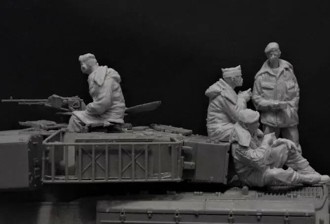 Набор для сборки модели из смолы 1/35 фигурка британских солдат (танк не входит в