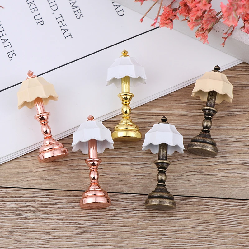 

1:12 Dollhouse Miniature Plastic Metal Retro Light Lamp Button Battery Powered Ornament Christmas Decoraitons