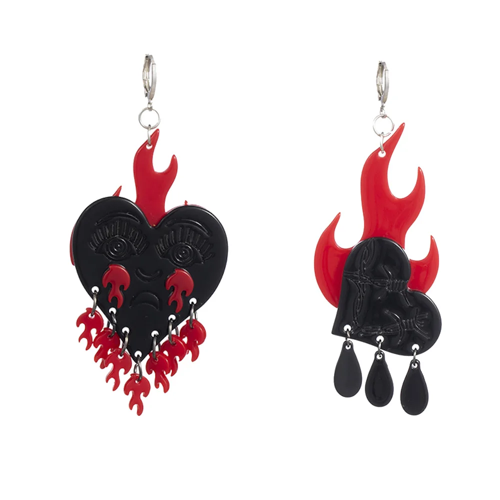 

Женские серьги-гвоздики с подвеской в виде сердца, с длинным пламенем