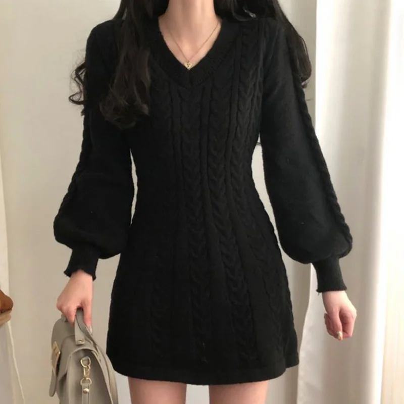 Женское трикотажное платье-свитер с V-образным вырезом | Женская одежда