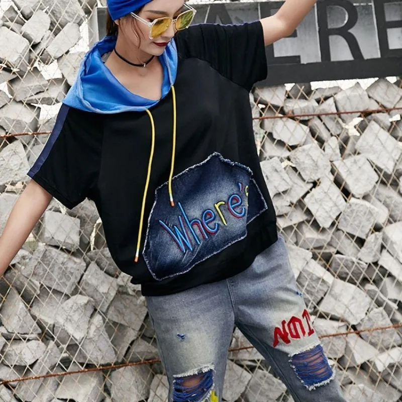 

Women Summer 2023 Loose Fit Short Sleeve Hooded Tops T Shirt High Street Fashion New Letter Printed Black Red T Shirt Female