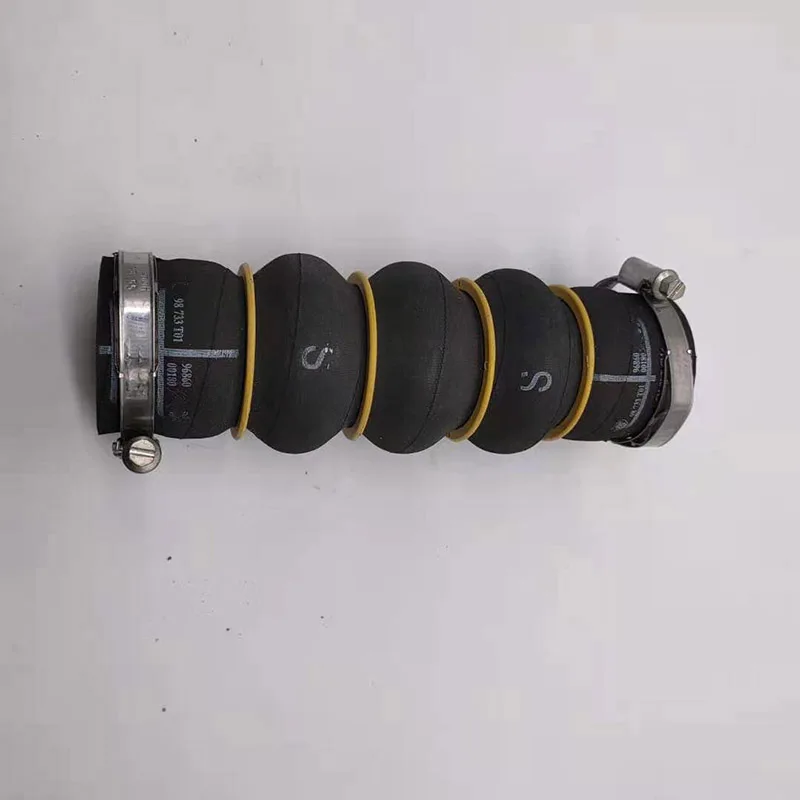 Instalación tubo intercooler en vano motor