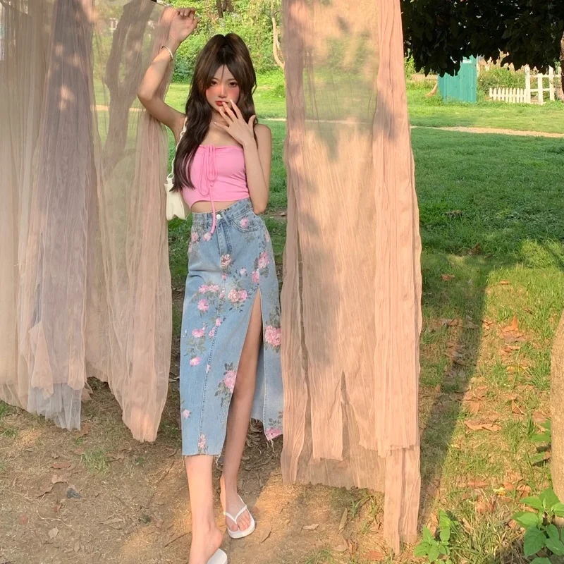 

Женская джинсовая юбка с высокой талией, Длинная тонкая джинсовая юбка с разрезом, с цветочным принтом, в Корейском стиле, лето 2021