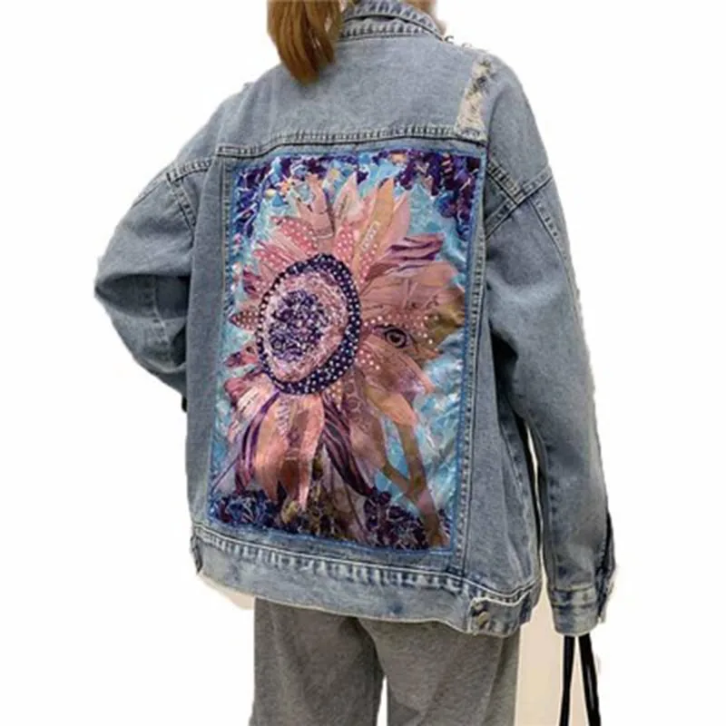 Женская джинсовая куртка с принтом уличная стильная рваная со стразами