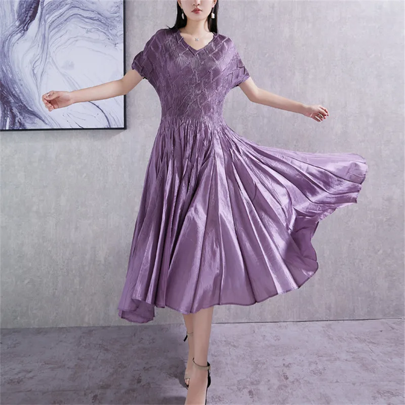 

Miyake Pleated Dress2022 Summer Women's Fashion Design Sense Loose Large Size Short Sleeve Large Swing Dress Beautiful Clothes