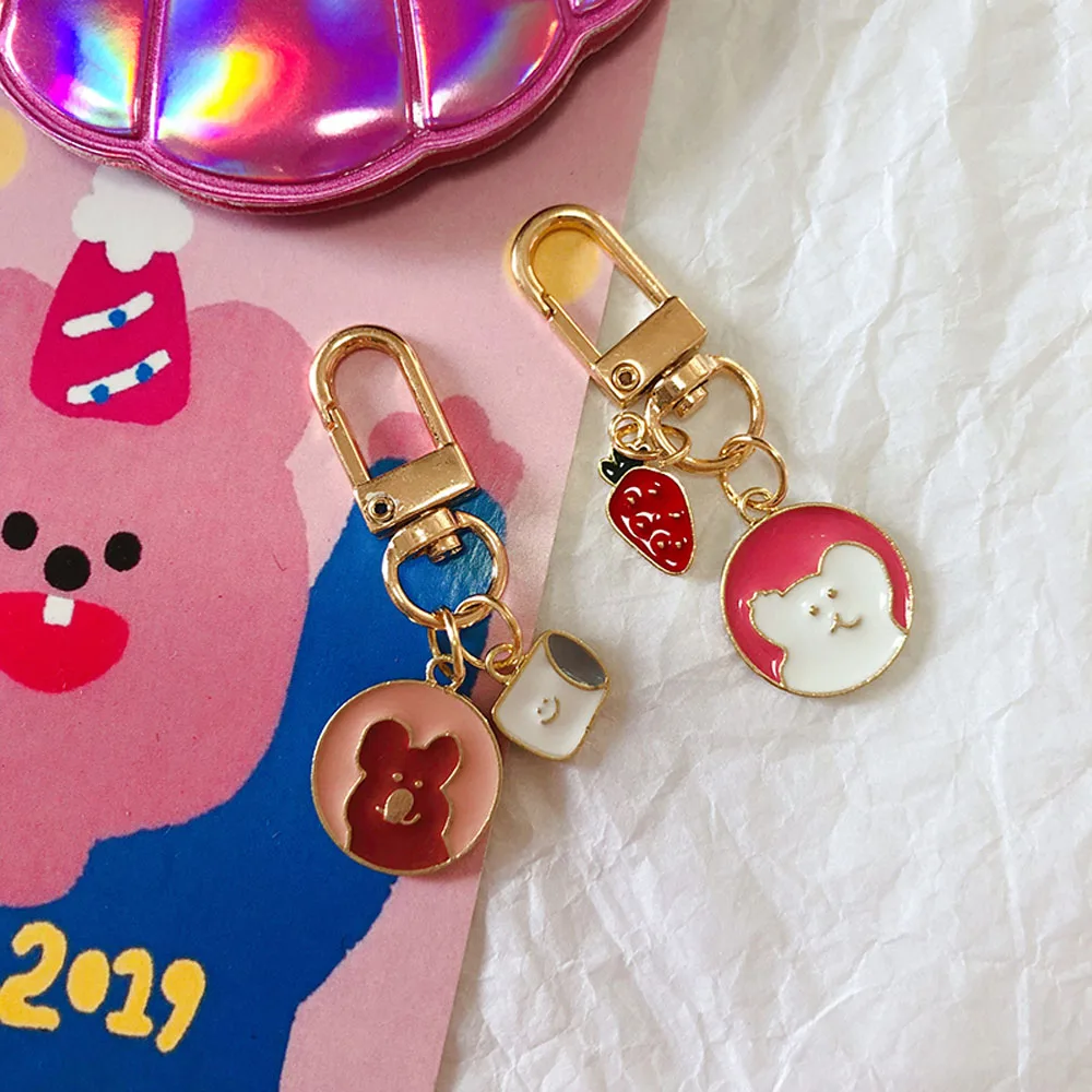 Модные брелки для ключей с клубничным медведем милый мультяшный Брелок