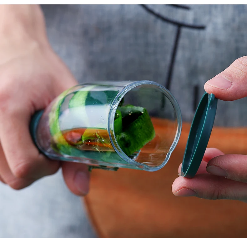 

Storable Fruit Vegetable Peeler With Non-slip Handle Vegetable Slicer Graters Carrot Potato Peeler Kitchen Accessories