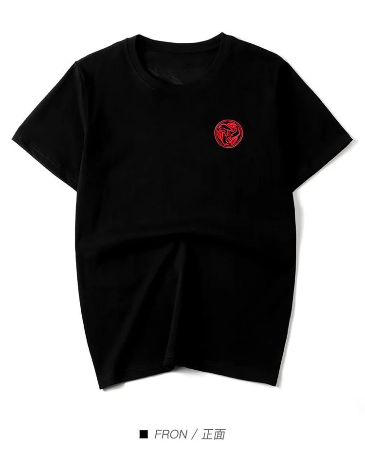 С вышивкой в виде феникса тонкая мужская футболка с О-образным вырезом коротким