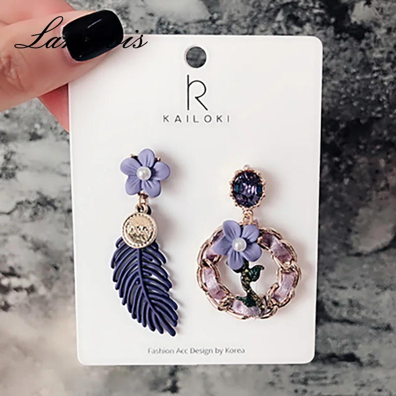 Женские универсальные ассиметричные серьги в стиле ретро длинные с листьями и