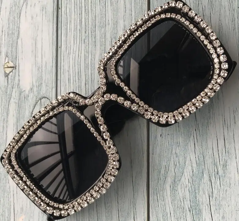 

2019 new diamond oval retro fashion Europe and America ladies personality sunglasses UV400