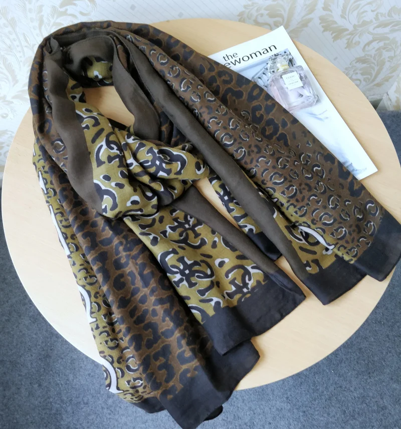 

2021 fashion new G women's scarf printed letter shawl breathable sunshade warm neck long scarf hot sales luxury scarves