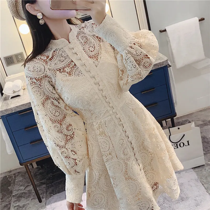 Подиумный дизайн модное кружевное открытое мини-платье для женщин осеннее переплетенное короткое платье со шнуровкой и поясом-фонариком с высокой талией