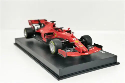 Гоночная модель BBurago 1:43 серия Ferrari F1 2019 SF90 #5 Sebastian Vettel #16 Charles Leclerc литье под