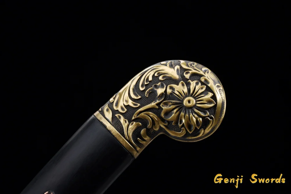 

Handmade Full Tang Damascus Folded Steel Blade Chinese Qing DAO Sword Brass Fitting