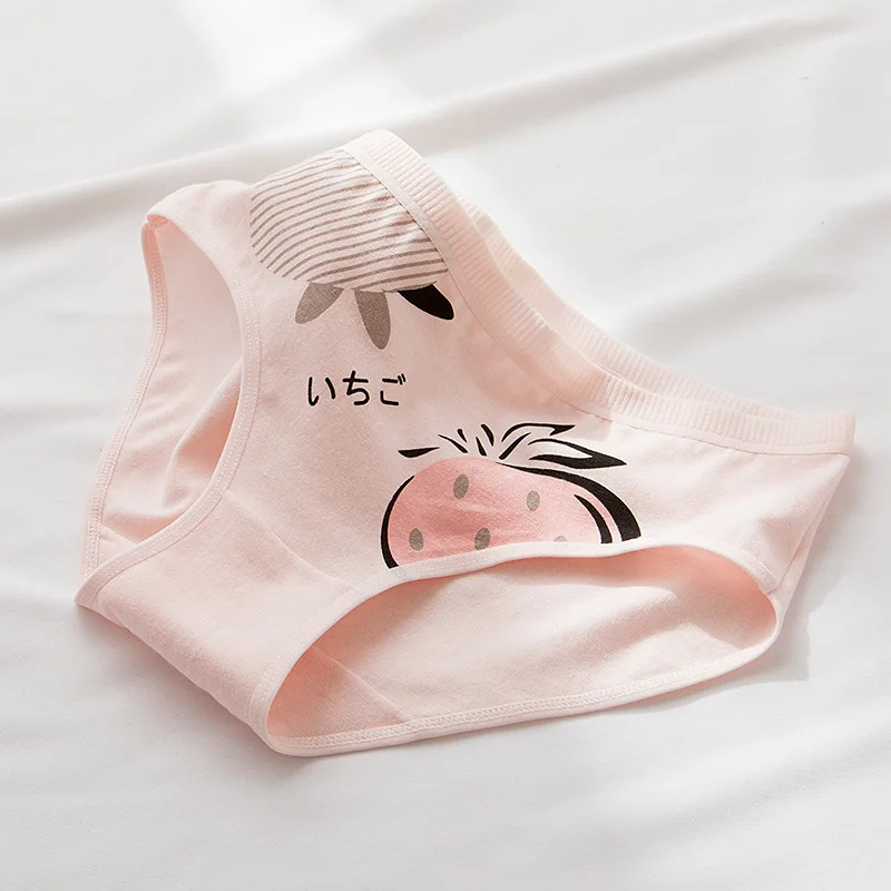 

Women's Underwear Love Strawberry Fruit Girls Cotton Underwear Girl Middle Waist Sweet Student Pants Women's Underwear