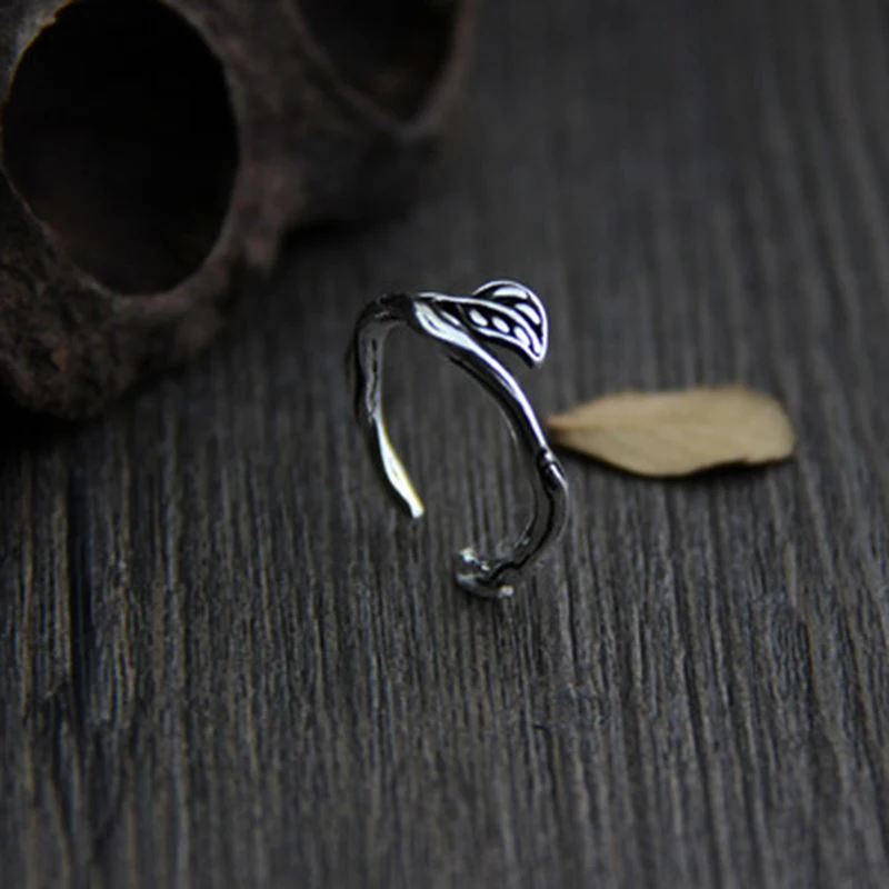 Женское кольцо с открытым хвостом Серебряное регулируемое из ротанга листьями 1 9