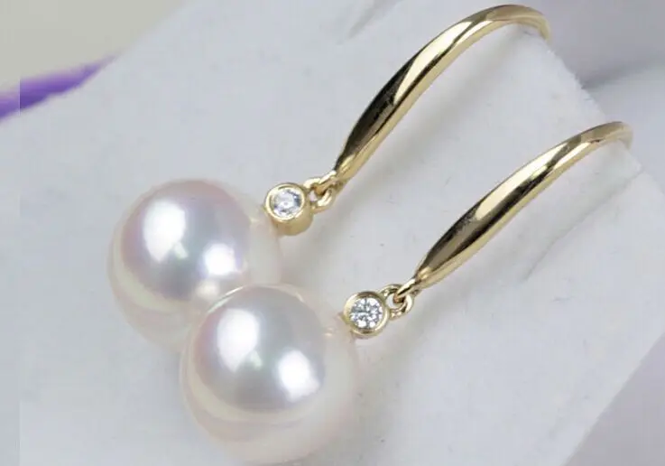 

gorgeous pair of 11-12mm south sea white pearl earring