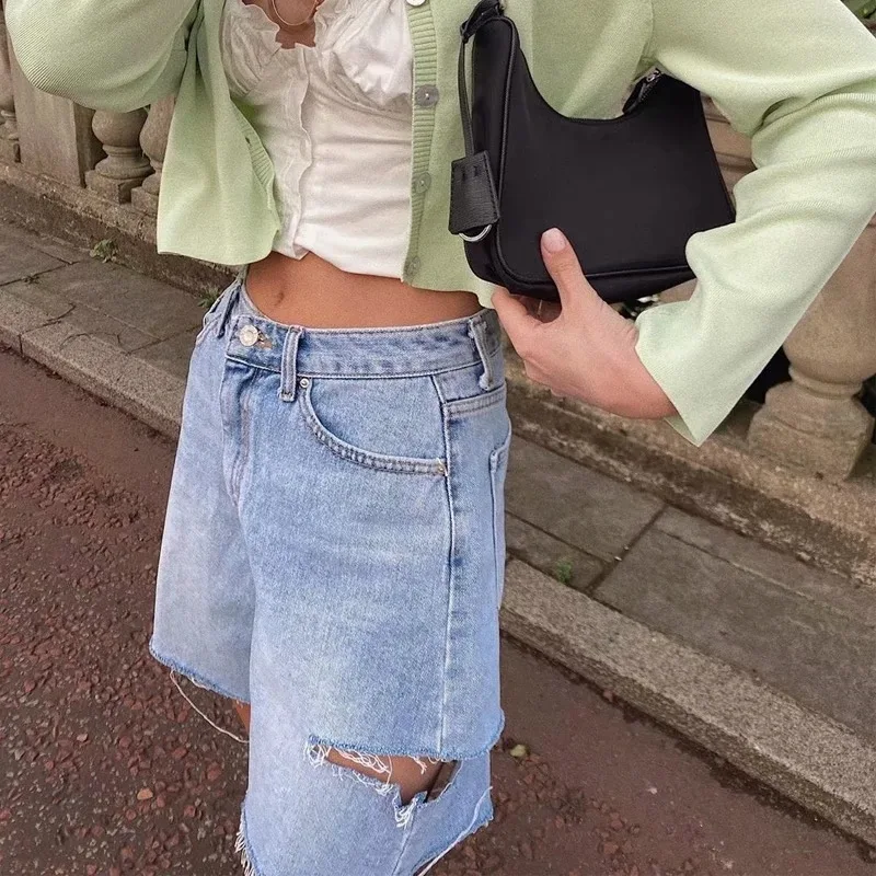

2021 New Summer Star Same Style Women's Loose Hole High Waist Wide Leg Denim Shorts Cropped Pants