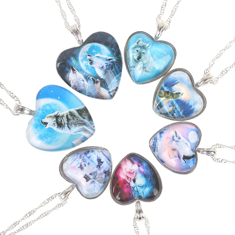 

Silver Wolves Pendant Necklace Exquisite Fashion Originality Crystal Sparkling Gem Necklace Snow Wolf Pendant Elegant Jewelry