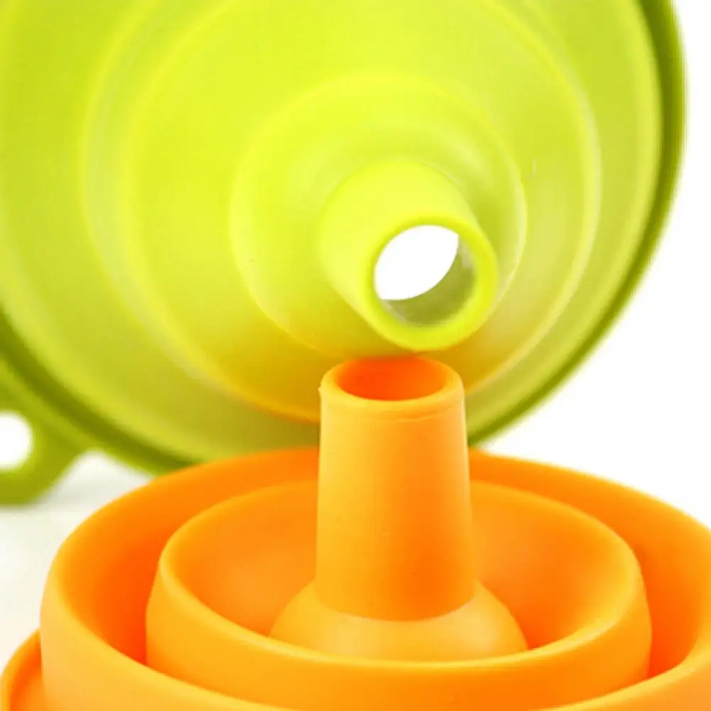

Mini Silicone Gel Foldable Collapsible Style Funnel Hopper Practical Kitchen Tool