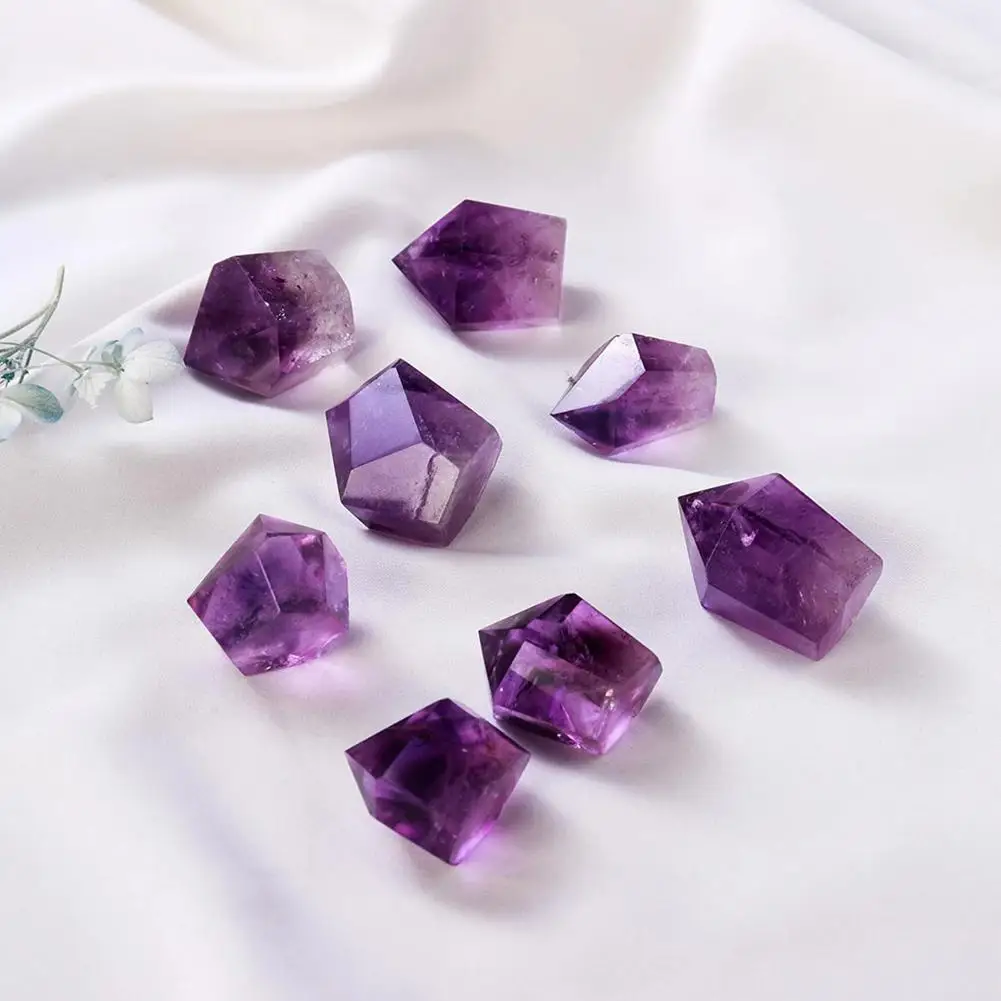 

1PC Amethyst Column Hexagonal Single Pointed Energy Degaussing Ornaments Stone Tower Handmade Home Decoration Pyramid Jewelry