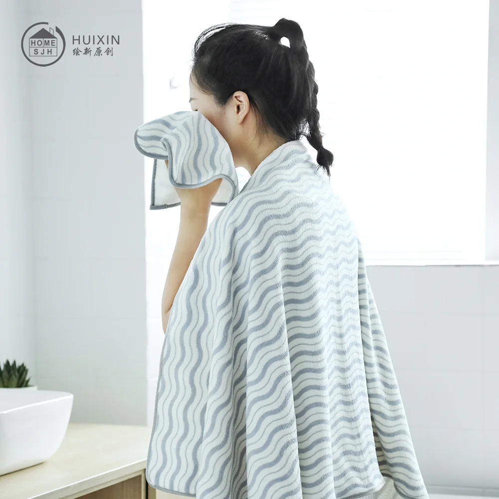 Популярное стильное плотное банное полотенце из кораллового флиса с принтом