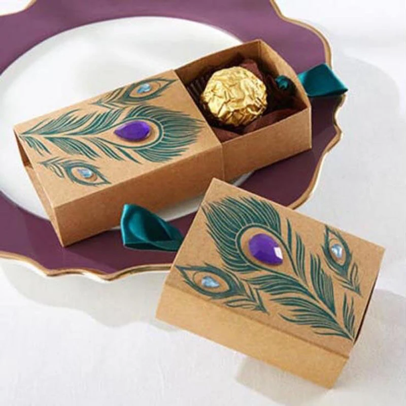 

50sets/lot DIY Peacock Feather Candy Boxes Drawer Design with Faux Rhinestone Wedding Kids Birthday Favors Kraft Paper Gift Box