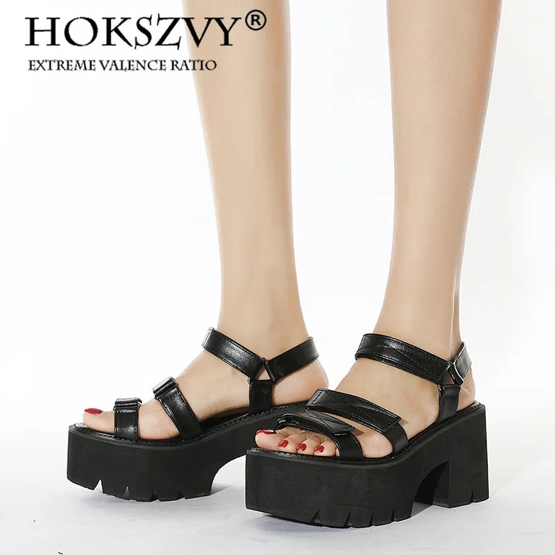 

HOKSZVY 8cm Heels New Summer Holiday Trend The Bottom of The Sponge Cake and The Sandals LHX