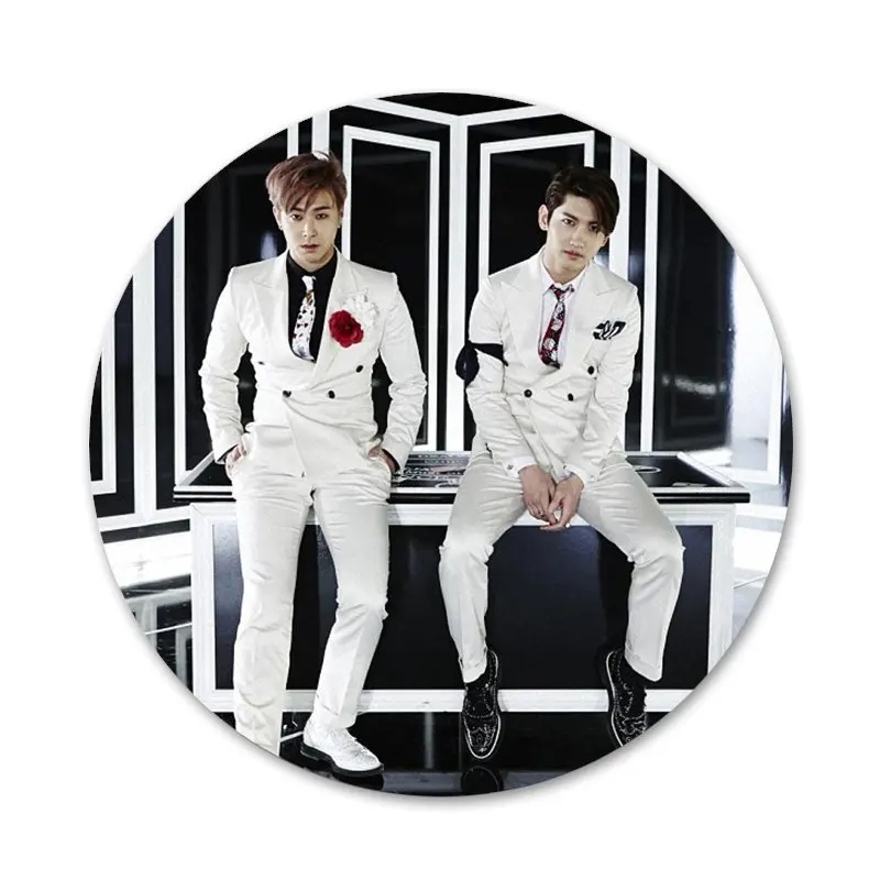 

Tvxq! The Awesome Korean Duo Tvxq Icons Pins Badge Decoration Brooches Metal Badges For Backpack Decoration