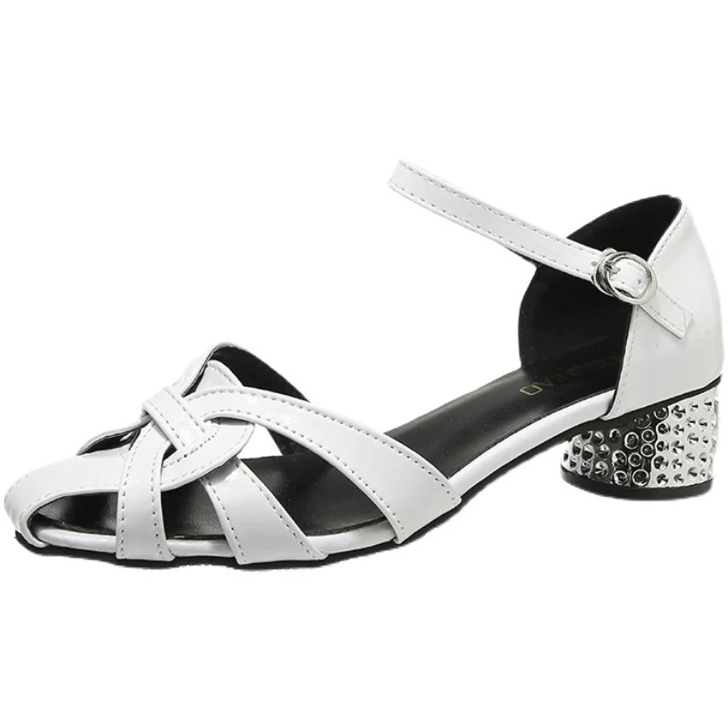 

Shoes Block Heels Med Large Size 2021 Sandals Suit Female Beige Buckle Strap All-Match Chunky Medium Big New Black Girls Comfort