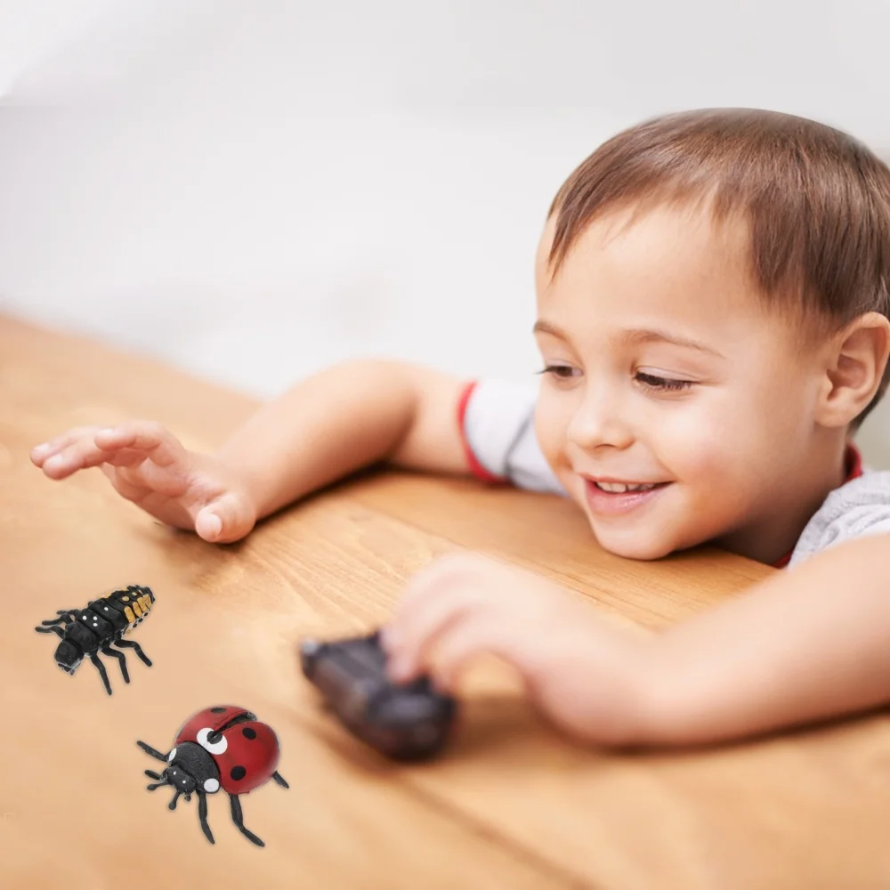 

2 Sets of Simulation Animal Model Education Playthings Educational Insect Models