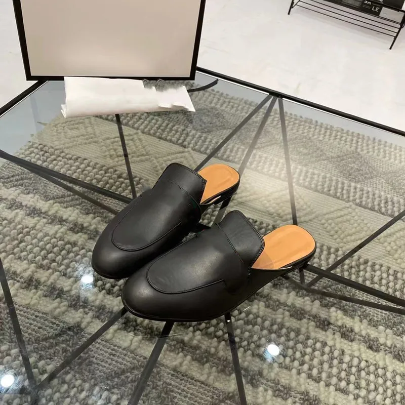 

New Arrvial Brand Slippers Fashion G Family Original Genuine Leather Slippers 12 Colors Avaliable of Really Leather Slippers