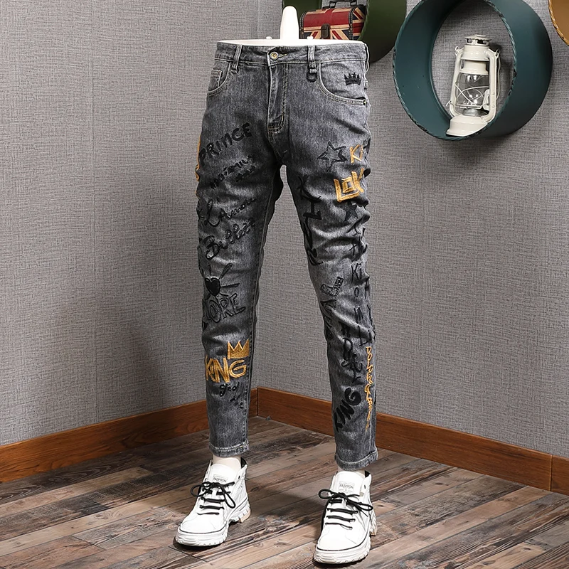Модные мужские джинсы в европейском и американском уличном стиле, серые эластичные облегающие джинсы в стиле ретро с принтом, мужские дизай...