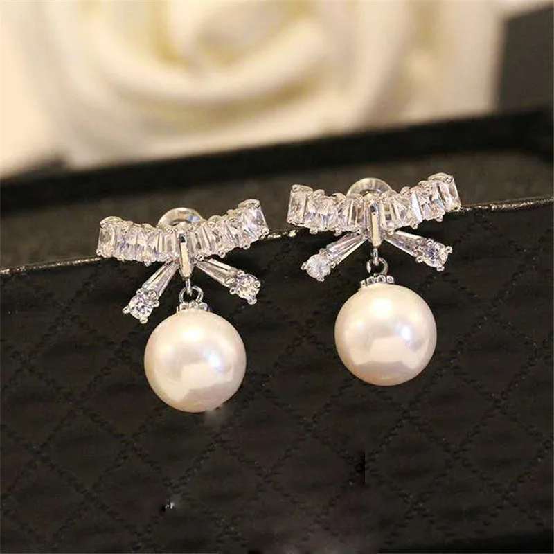 

Серьги женские из серебра 925 пробы, с бриллиантами, с жемчугом