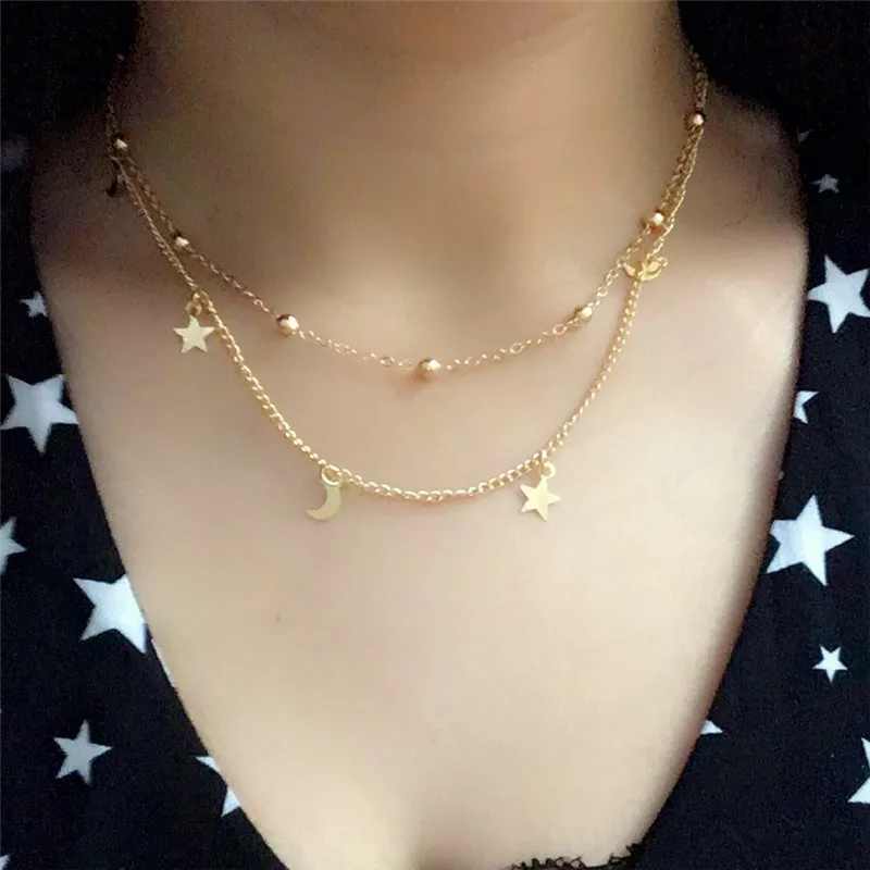 

New Bohemian Retro Geometric Simple Layered Ladies Necklace Moon Star Sequin Multilayer Pendant Clavicle Chain Party Jewelry